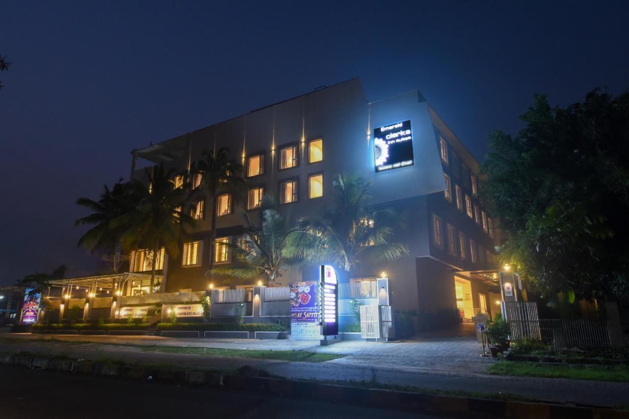 Emerald Clarks Inn Suites Mysore Εξωτερικό φωτογραφία