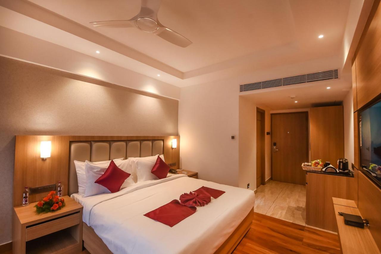Emerald Clarks Inn Suites Mysore Εξωτερικό φωτογραφία