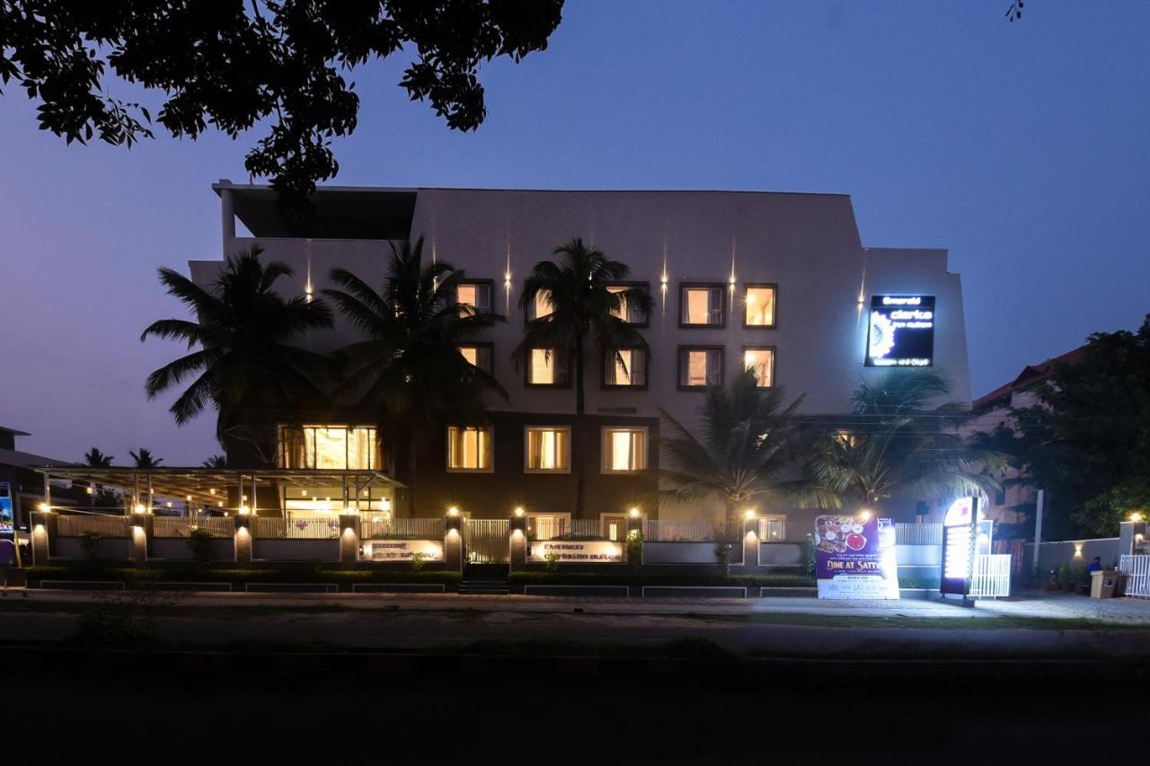 Emerald Clarks Inn Suites Mysore Εξωτερικό φωτογραφία