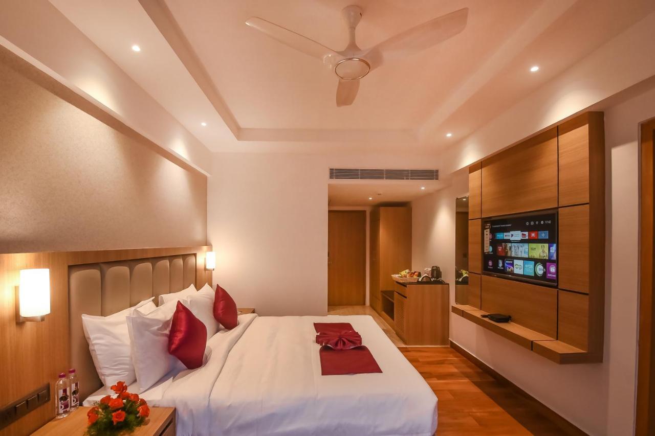 Emerald Clarks Inn Suites Mysore Εξωτερικό φωτογραφία